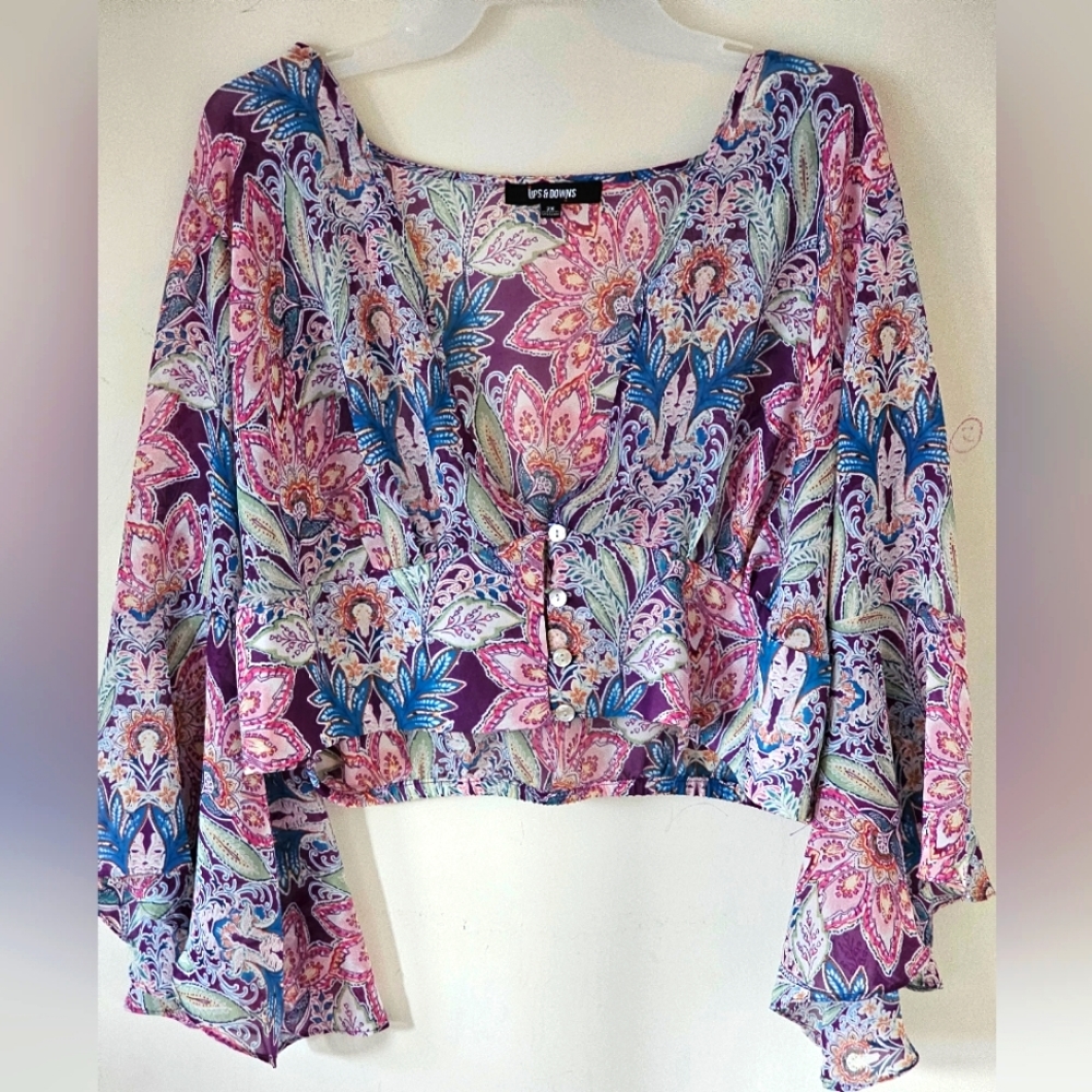 Flowers print  crop top with bell sleeve size -2x